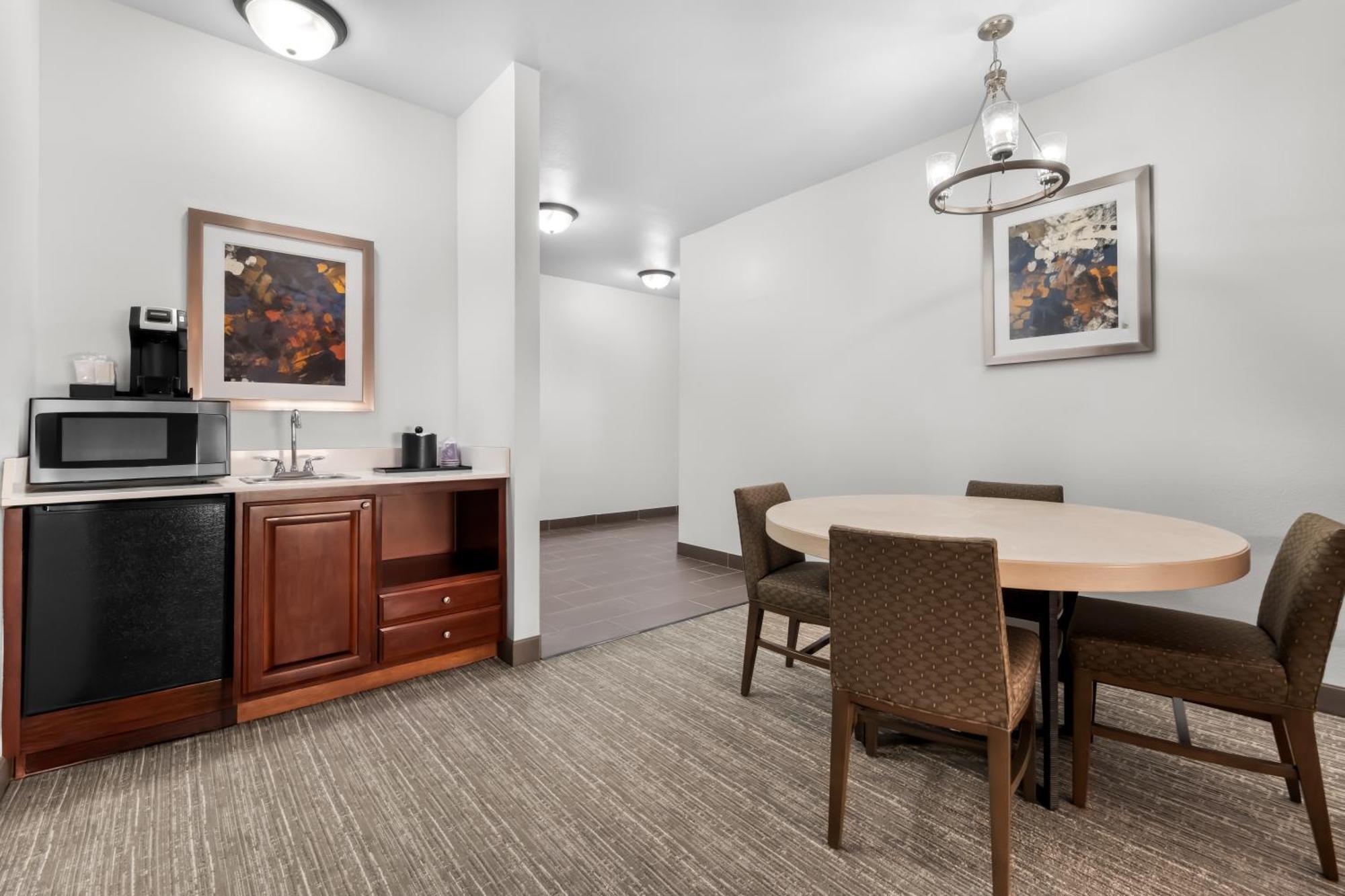 Hilton Garden Inn Амарилло Экстерьер фото