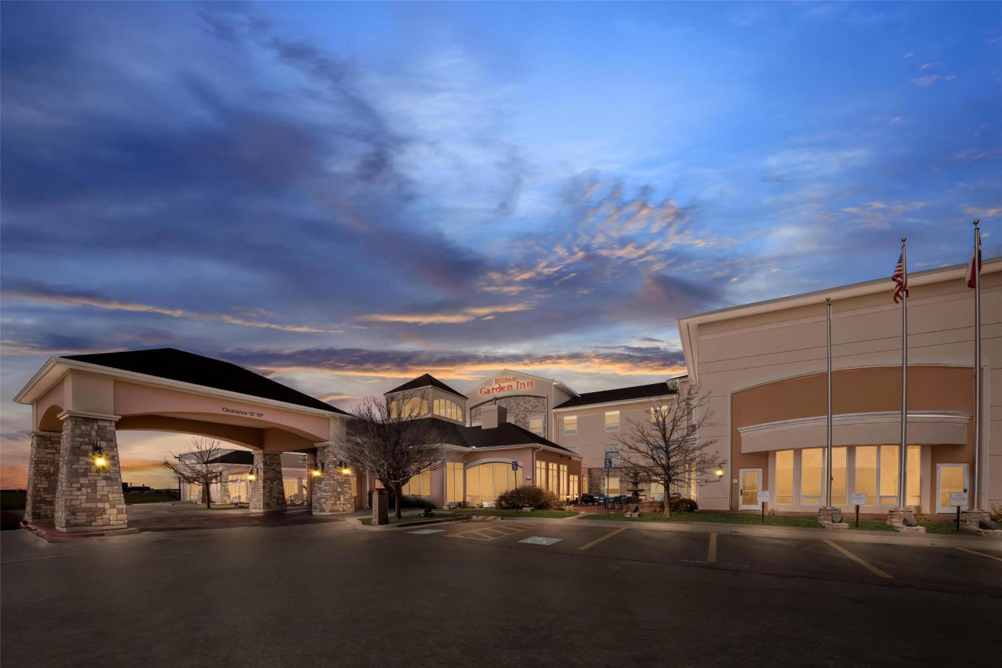 Hilton Garden Inn Амарилло Экстерьер фото